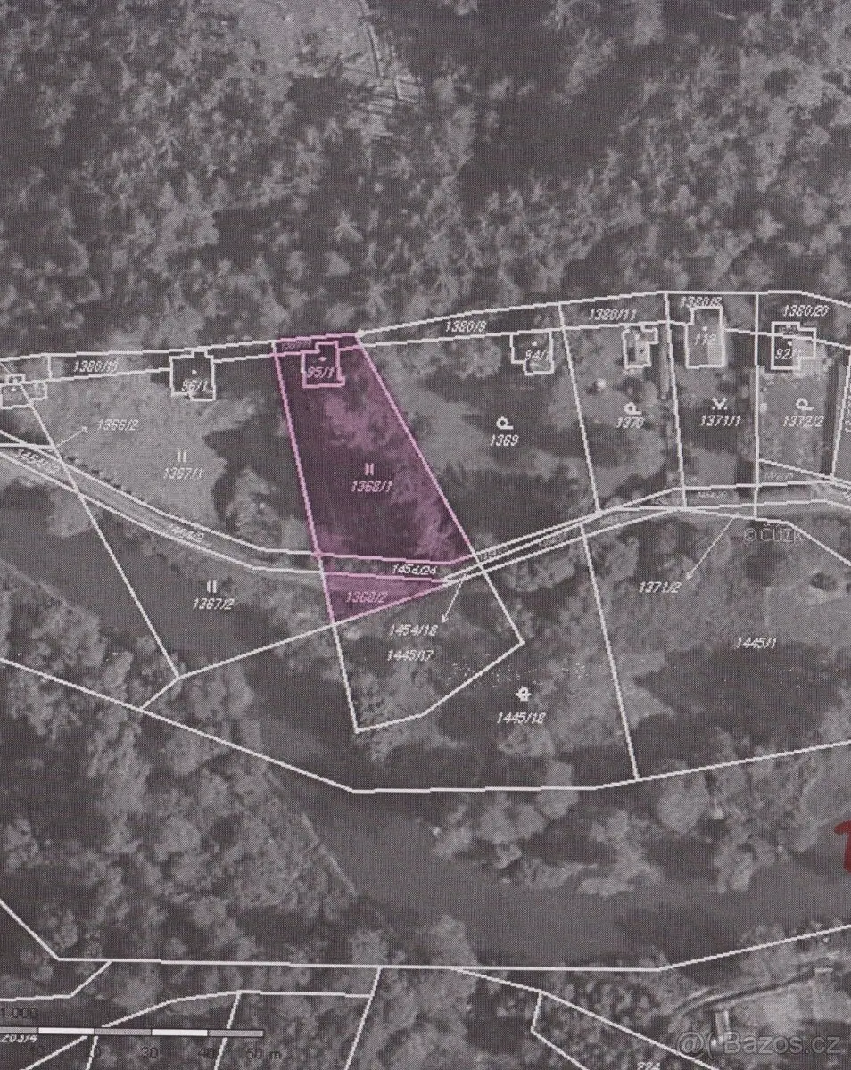 Prodej pozemku 1028 m², Benešov · 257 26