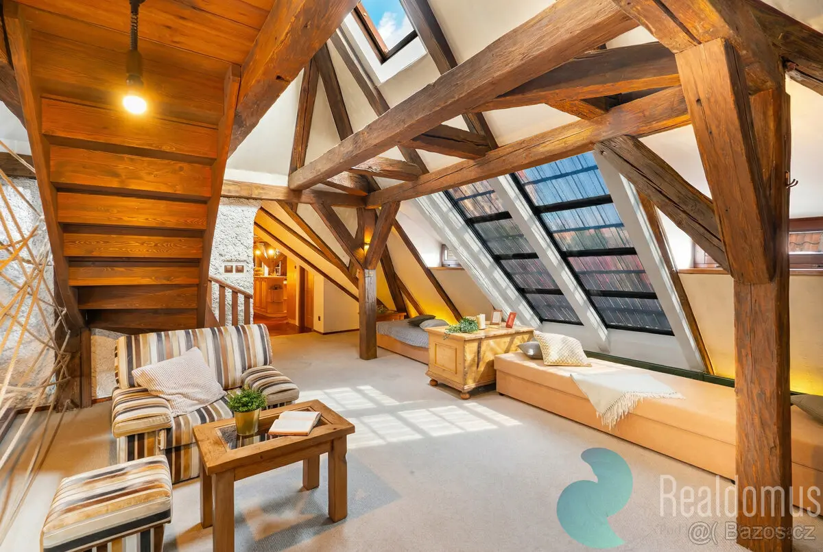 Prodej bytu 270 m², Malá Strana