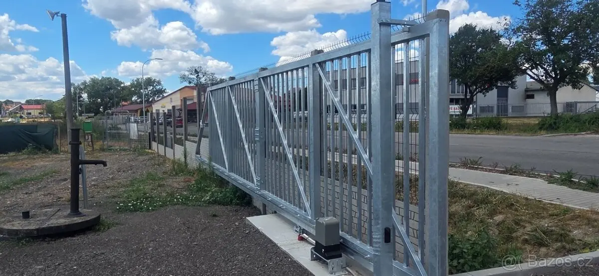 Pronájem pozemku 1667 m², Břeclav · 691 45
