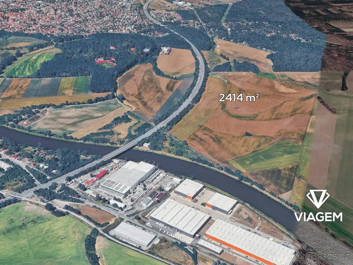 Prodej pozemku 2414 m², Zápy
