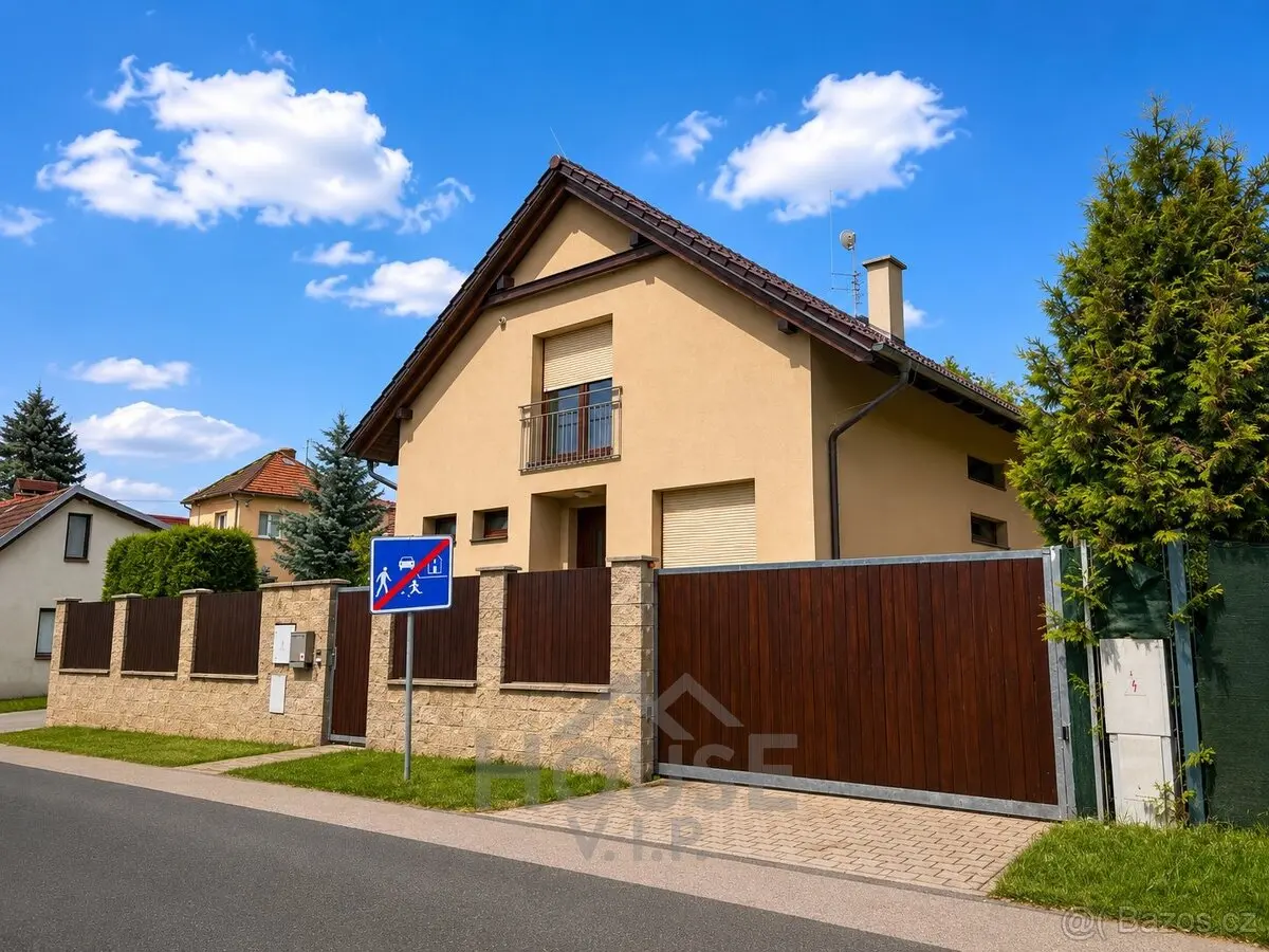 Prodej domu 182 m², Zdiby