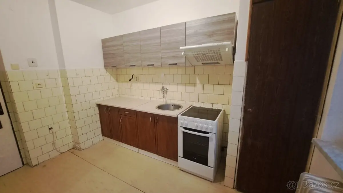 Pronájem bytu 3+1 83 m², Vsetín · 756 27