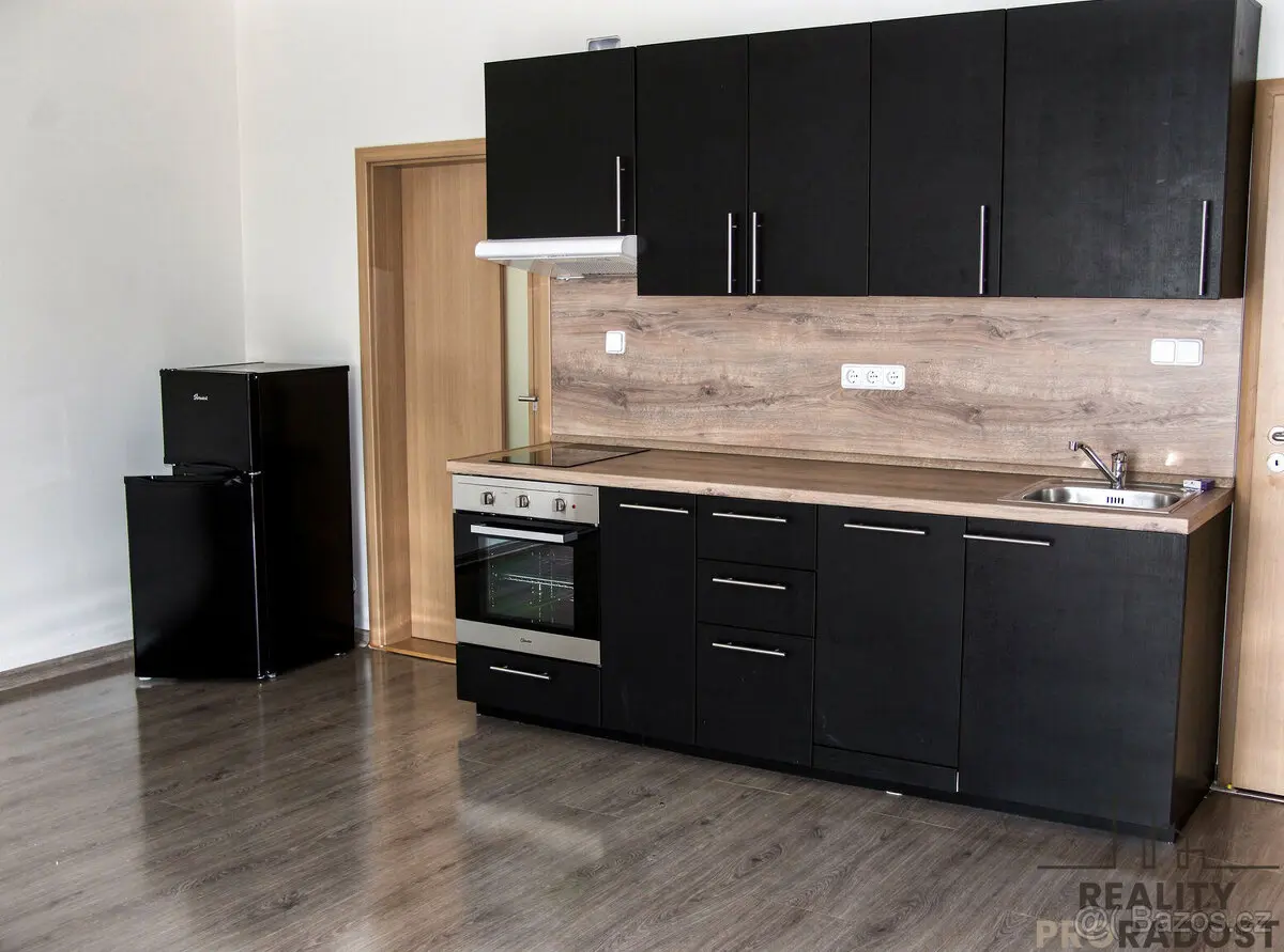 Prodej bytu 2+kk 42 m², Smíchov
