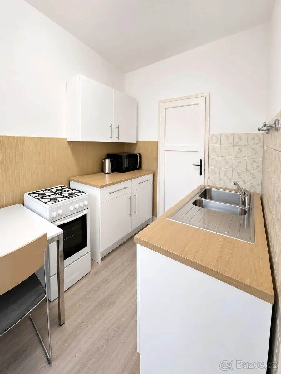 Pronájem bytu 50 m², Nebušice