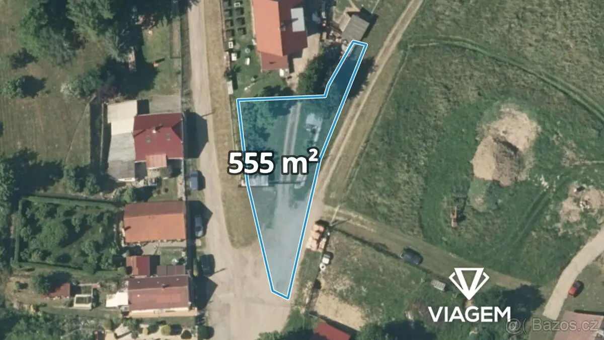 Prodej pozemku 555 m², Benešov · 257 86