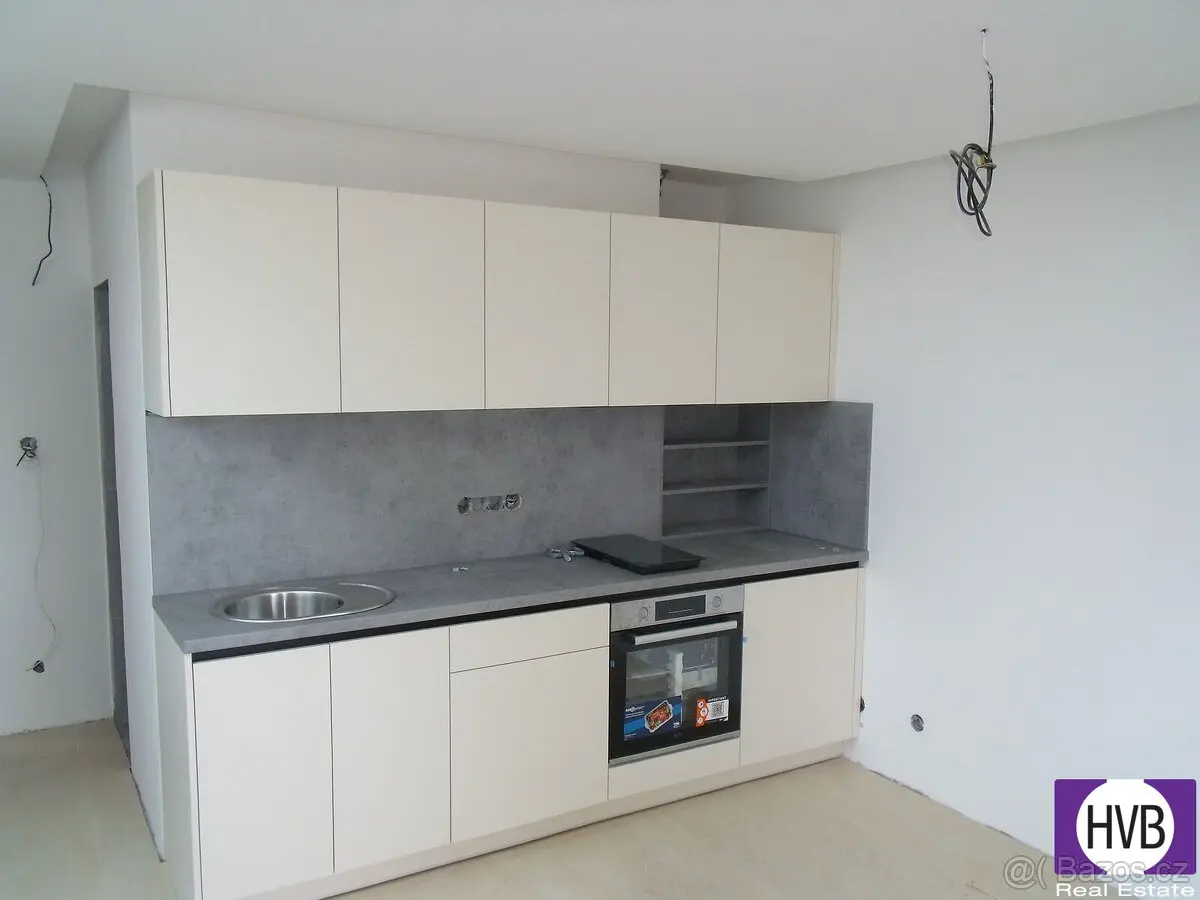 Prodej bytu 1+kk 25 m², Český Krumlov · 382 26