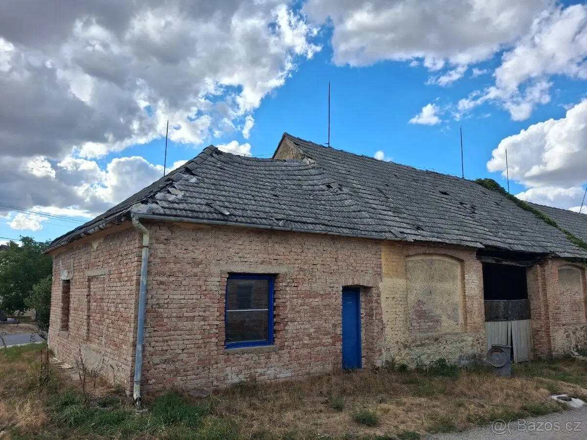 Prodej domu 754 m², Znojmo · 671 40