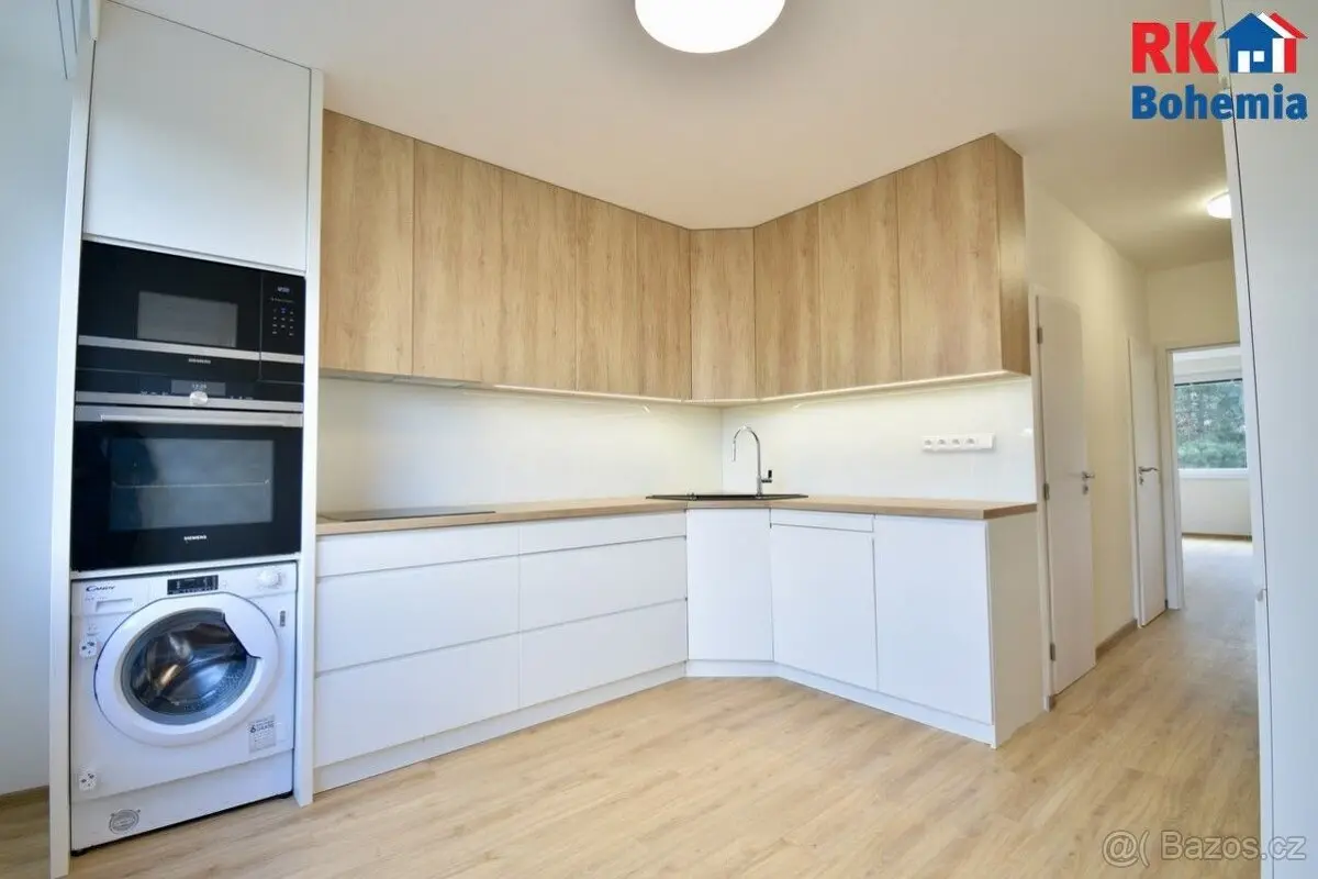 Pronájem bytu 3+1 75 m², Modřany