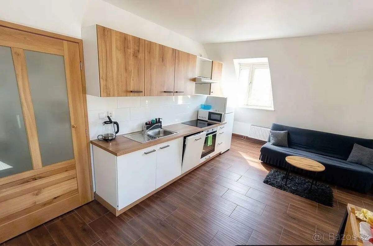 Pronájem bytu 3+kk 76 m², Prachatice · 384 11