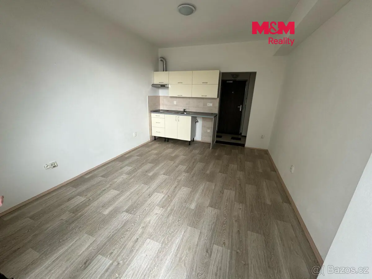 Pronájem bytu 1+kk, Nový Jičín · 742 58