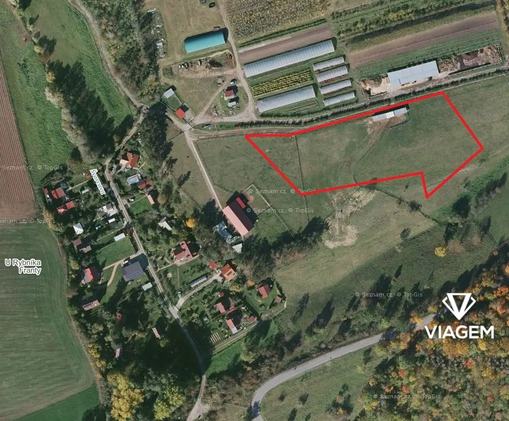 Prodej pozemku 11534 m², Třebotov