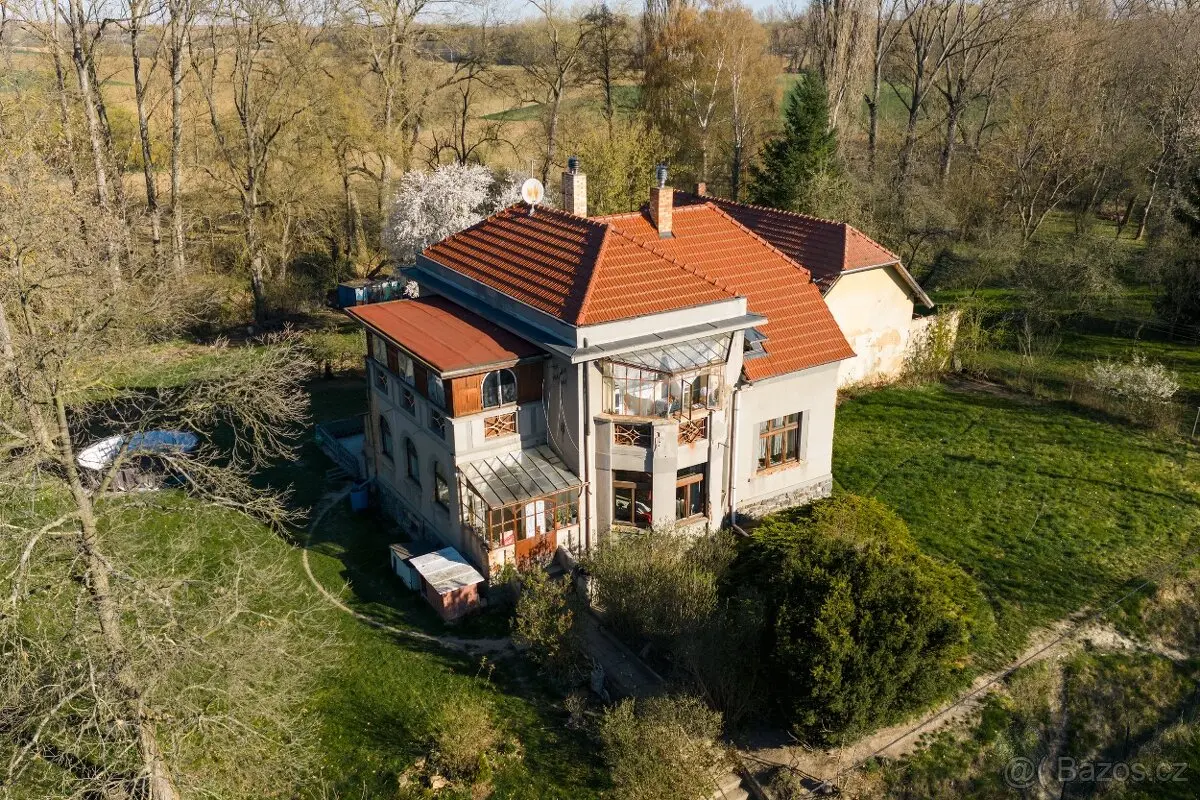 Prodej domu 235 m², Kolín · 281 61