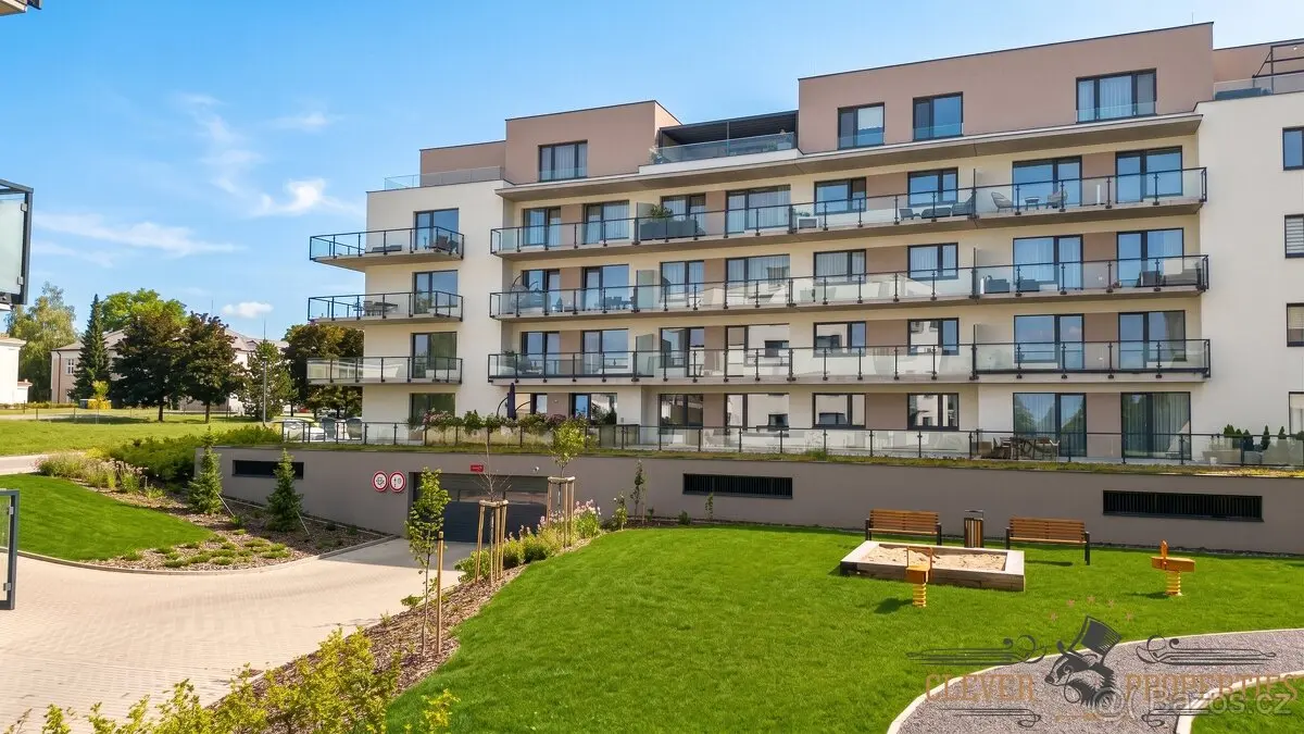 Pronájem bytu 2+kk 53 m², Trutnov