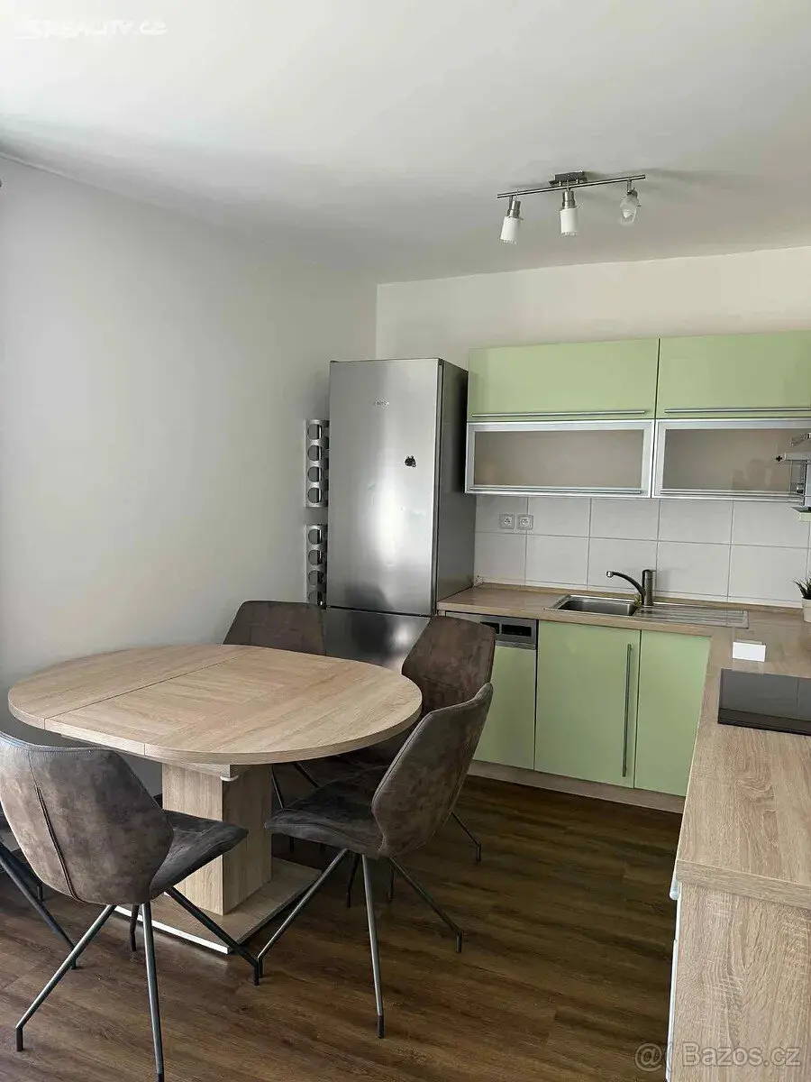 Pronájem bytu 3+kk 76 m², Suchdol