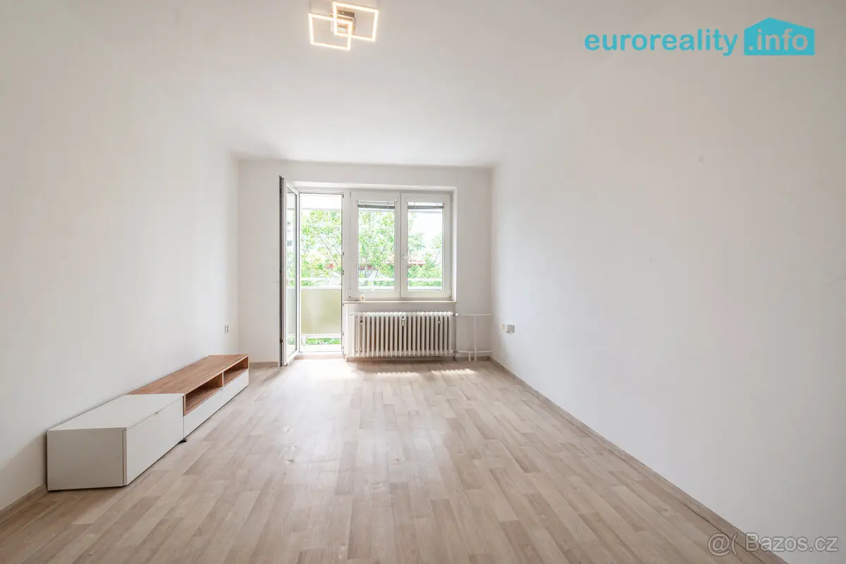 Prodej bytu 2+1 47 m², Cheb · 353 01