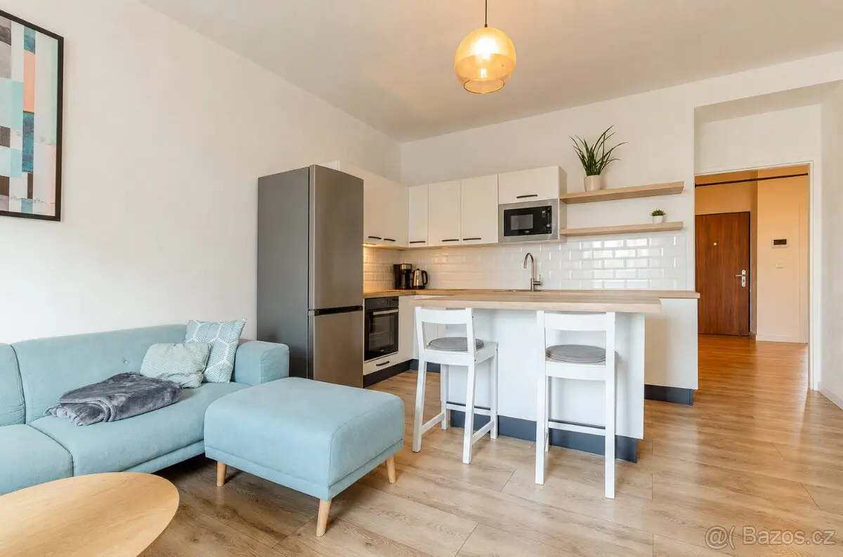 Pronájem bytu 3+kk 88 m², Bubeneč