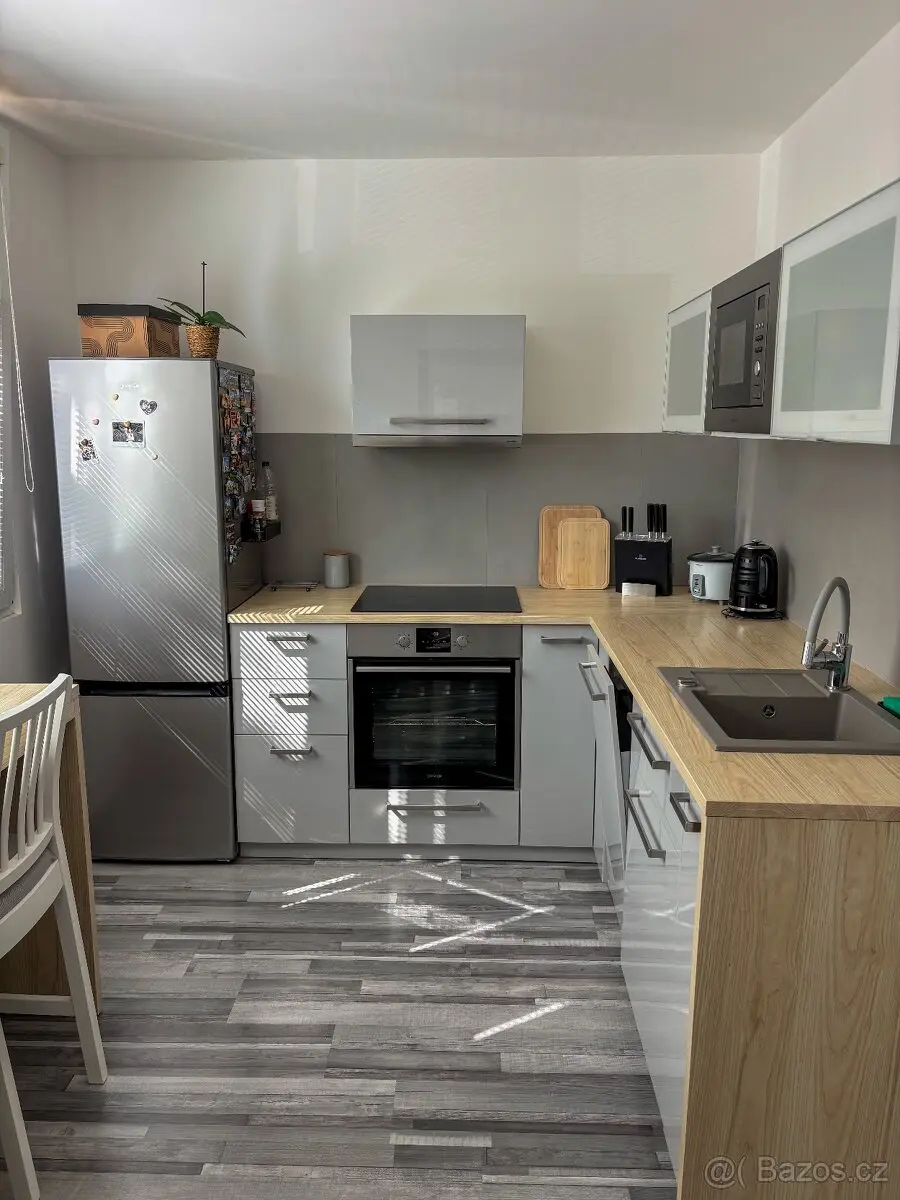 Pronájem bytu 2+1 52 m², Teplice