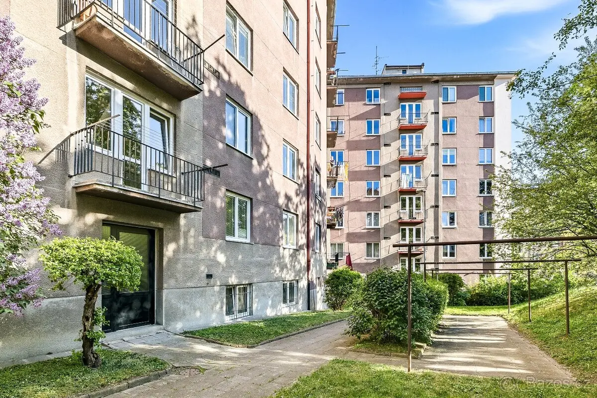Prodej bytu 1+1 41 m², Arménská · Vršovice