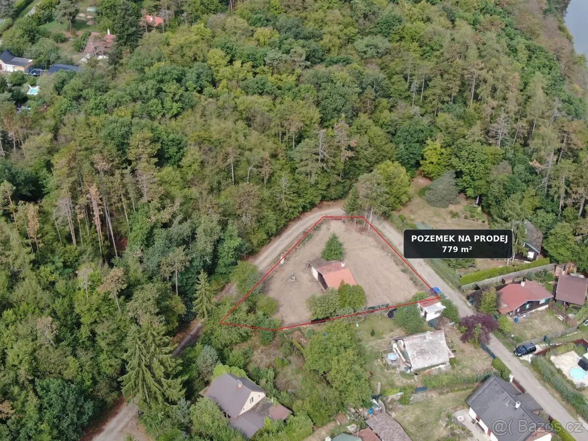 Prodej pozemku 779 m², Hradištko pod Medníkem · Hradištko