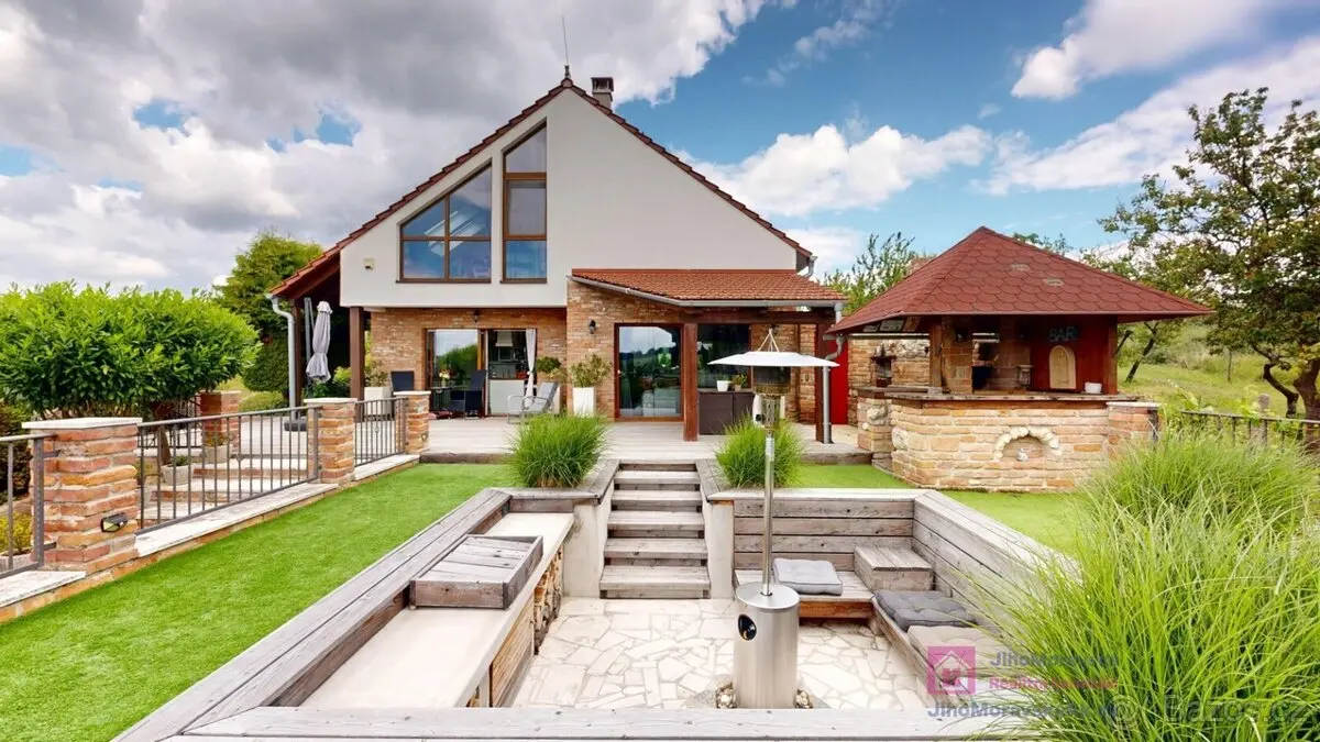 Prodej domu 168 m², Břeclav · 691 42