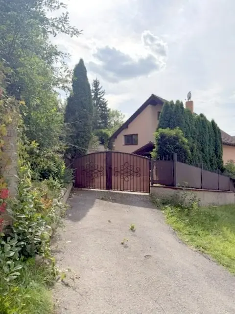 Prodej domu 1102 m², Beroun · 267 18