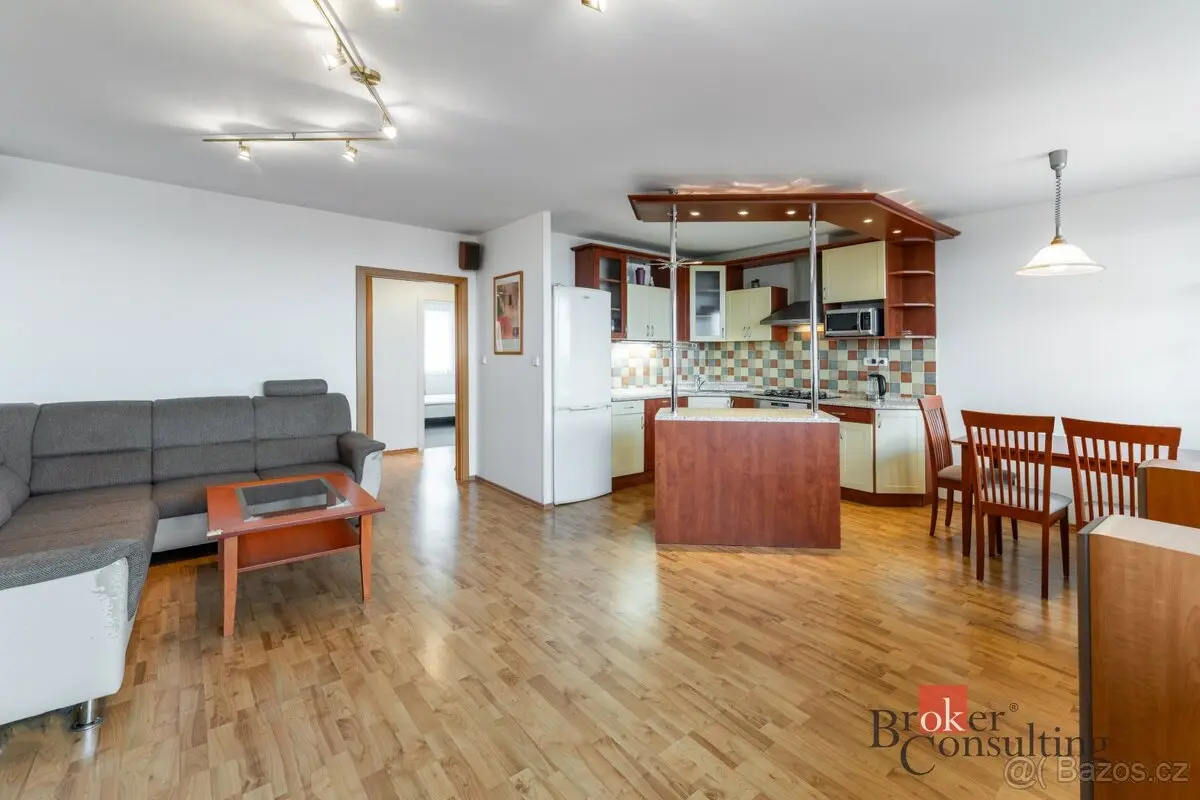 Pronájem bytu 3+kk 74 m², Vysočany