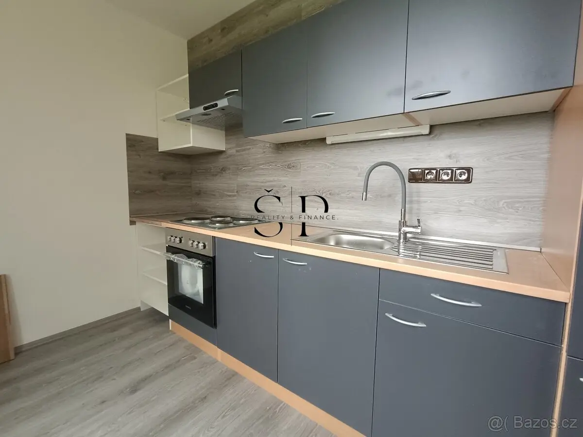 Pronájem bytu 2+kk 48 m², Karlovy Vary · 364 64
