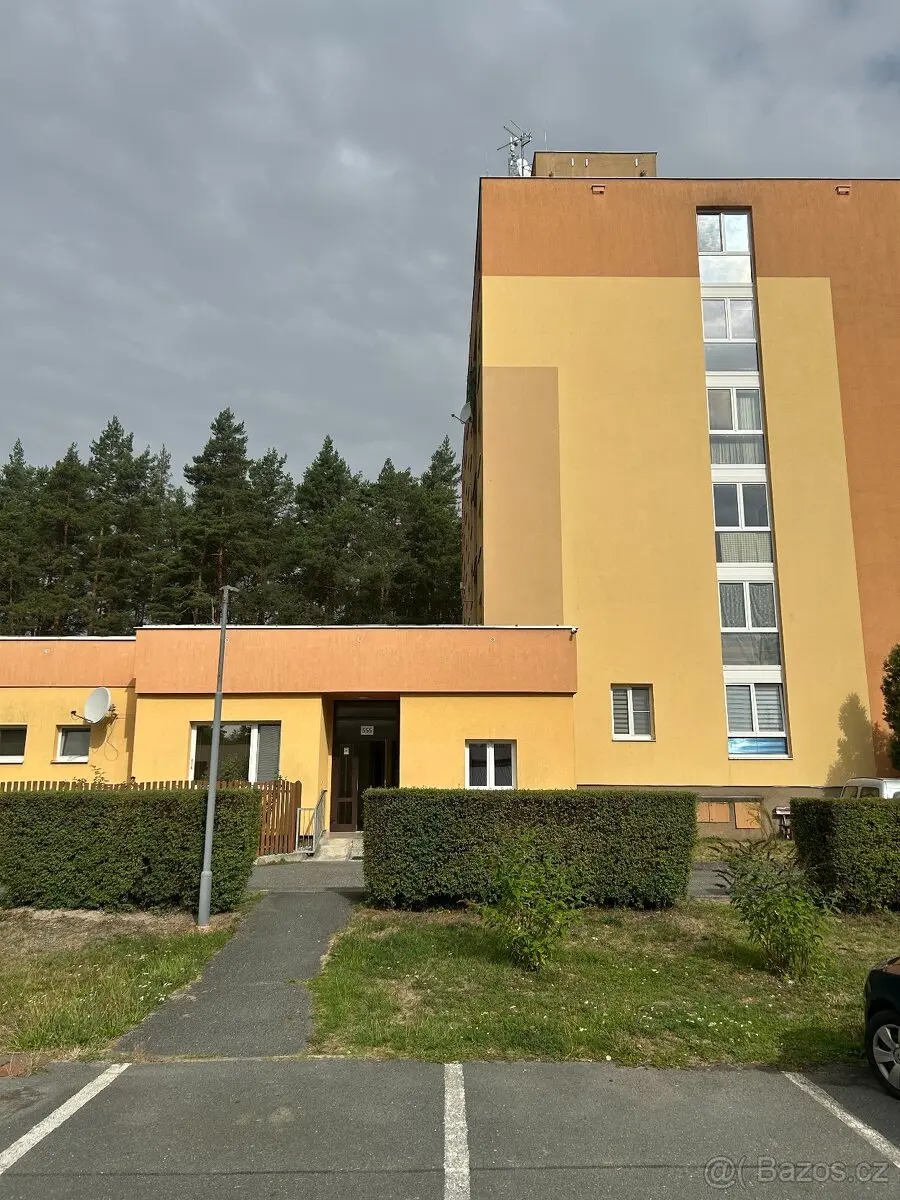 Pronájem bytu 1+1 38 m², Plzeň-sever · 330 12
