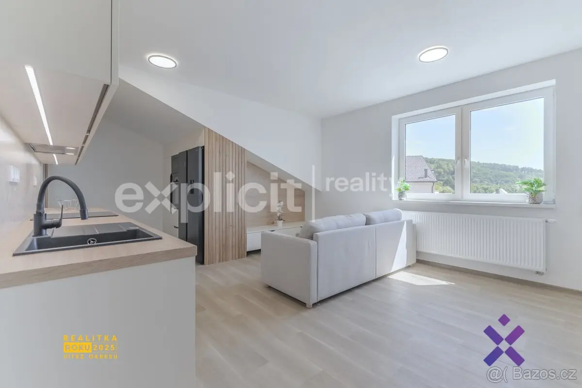 Prodej bytu 2+kk 63 m², Vsetín · 756 23