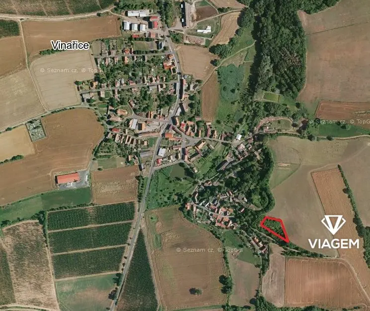 Prodej pozemku 1435 m², Louny · 439 15
