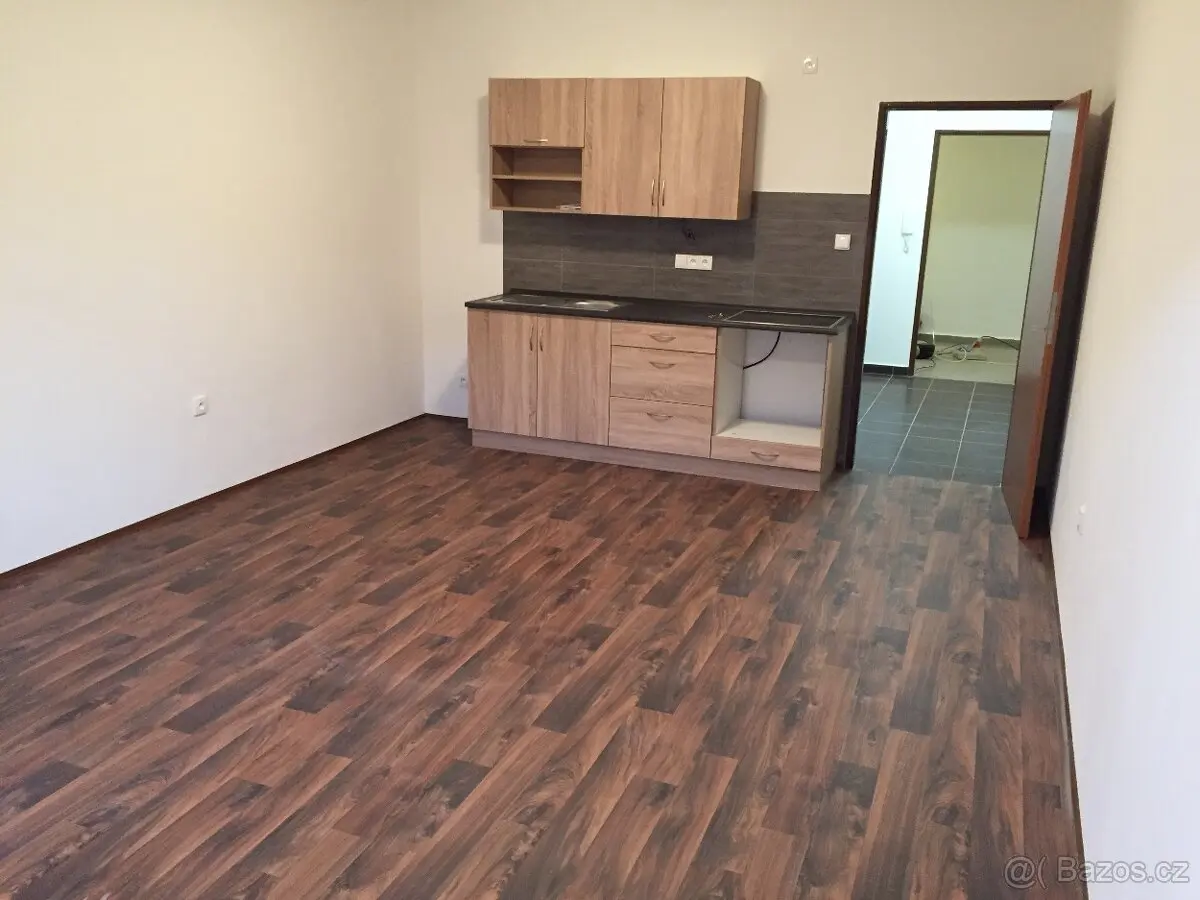 Pronájem bytu 1+kk 38 m², Chrudim · 539 01
