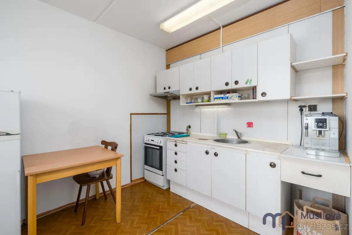 Prodej bytu 3+1 69 m², Teplice