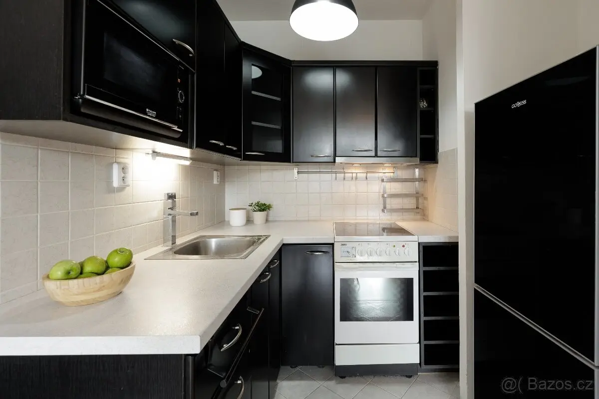Pronájem bytu 2+kk 42 m², Vysočany