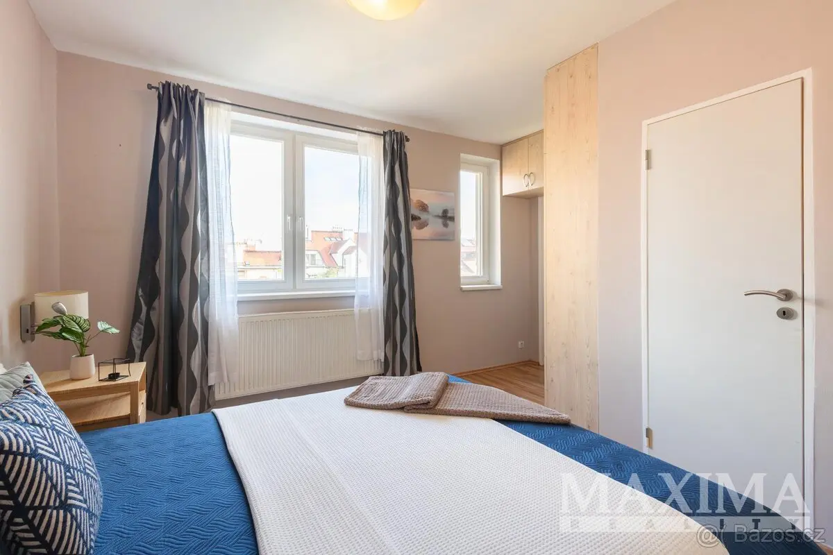 Prodej bytu 2+kk 48 m², Strašnice