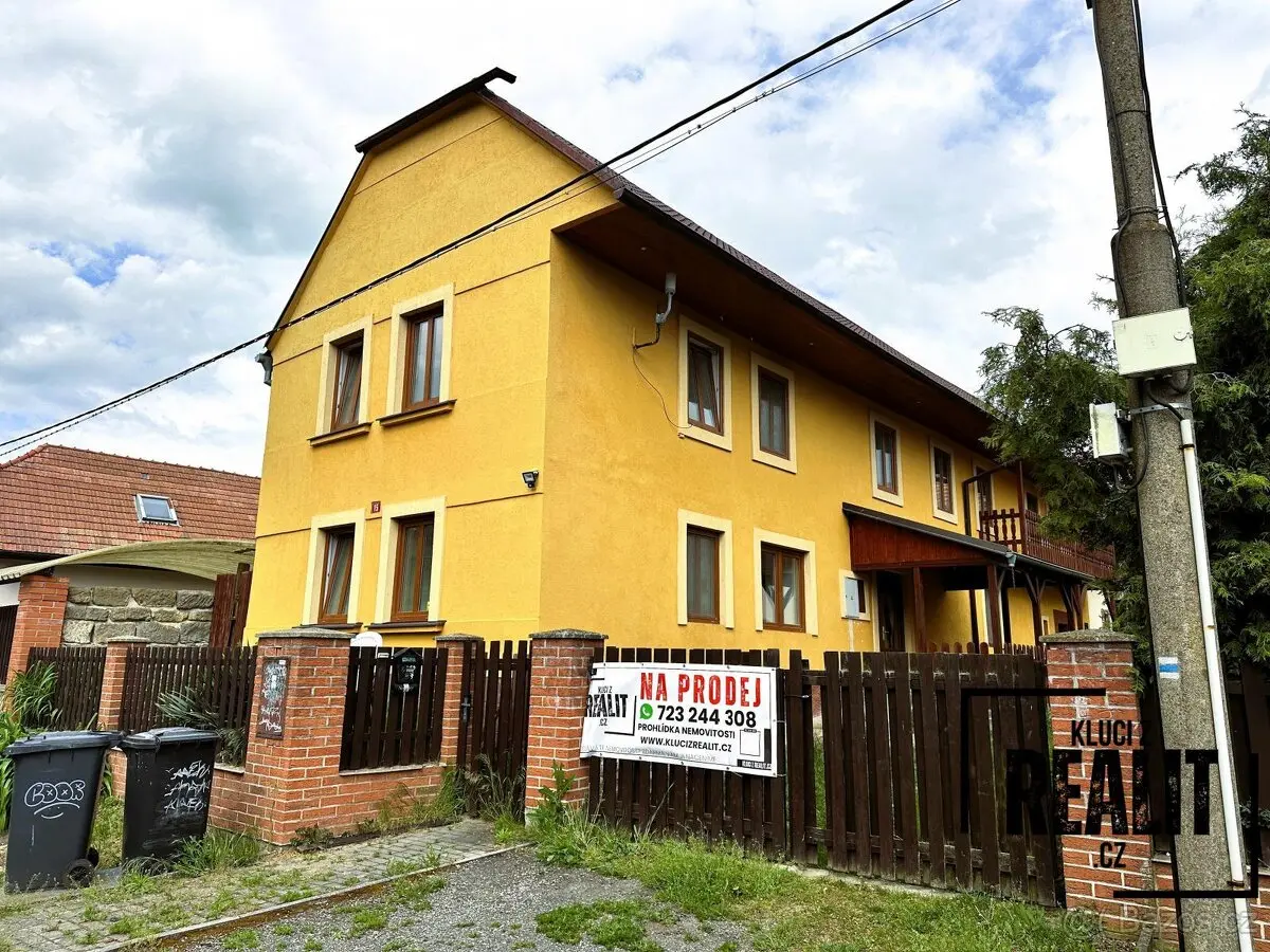 Prodej domu 570 m², Mělník · 277 37