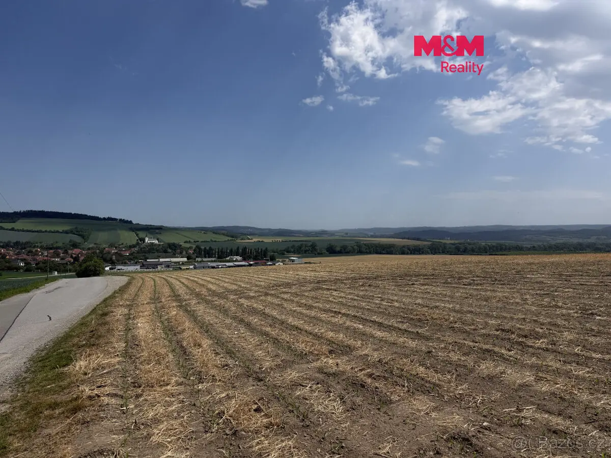 Prodej pozemku 39421 m², Blansko · 679 71