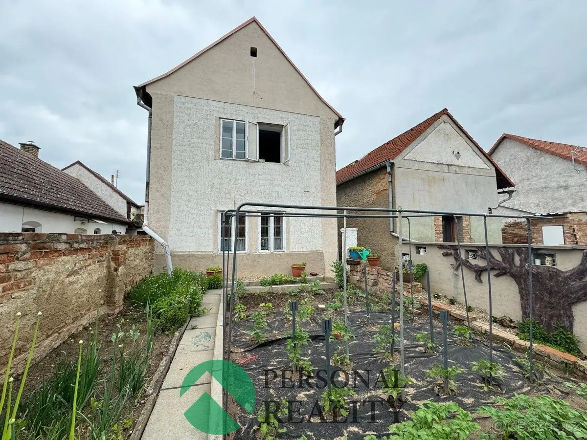 Prodej domu 179 m², Kladno · 273 72
