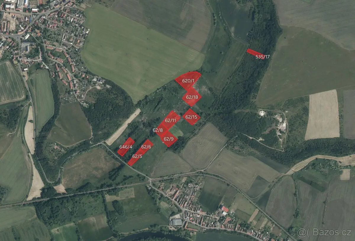 Prodej pozemku 45996 m², Louny · 438 01