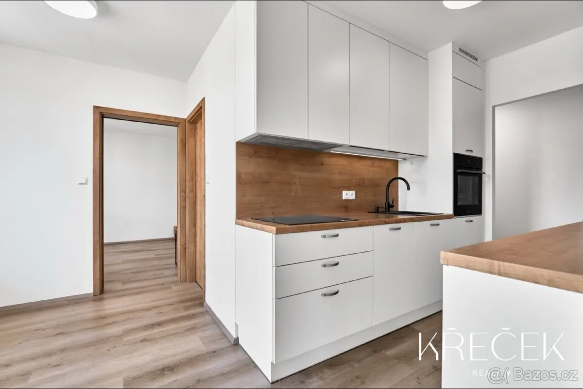 Pronájem bytu 3+1 68 m², Třebíč