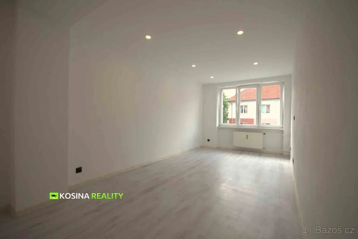 Pronájem bytu 2+1 53 m², Sokolov · 356 01