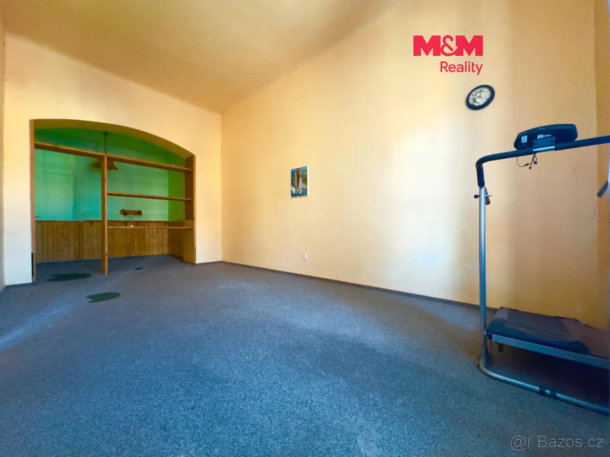 Prodej domu 757 m², Chomutov · 432 01