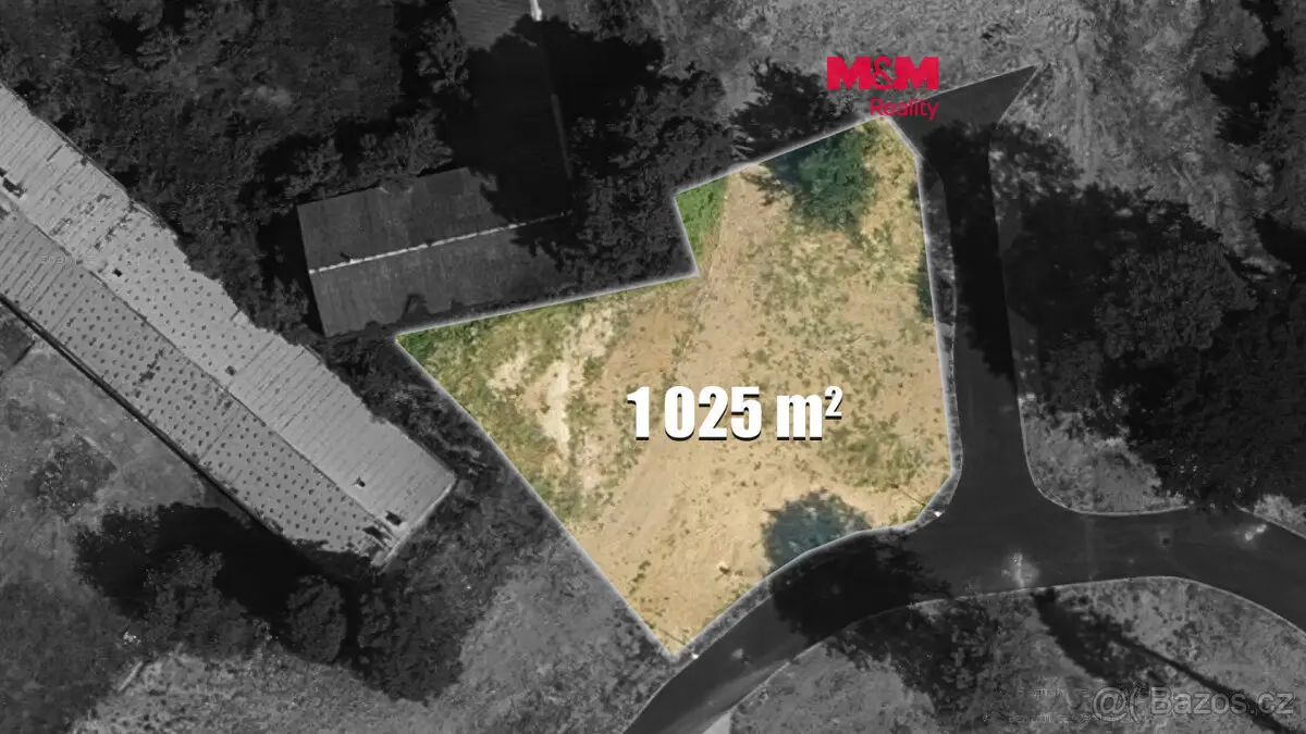 Prodej pozemku 1025 m², Chrudim · 538 03