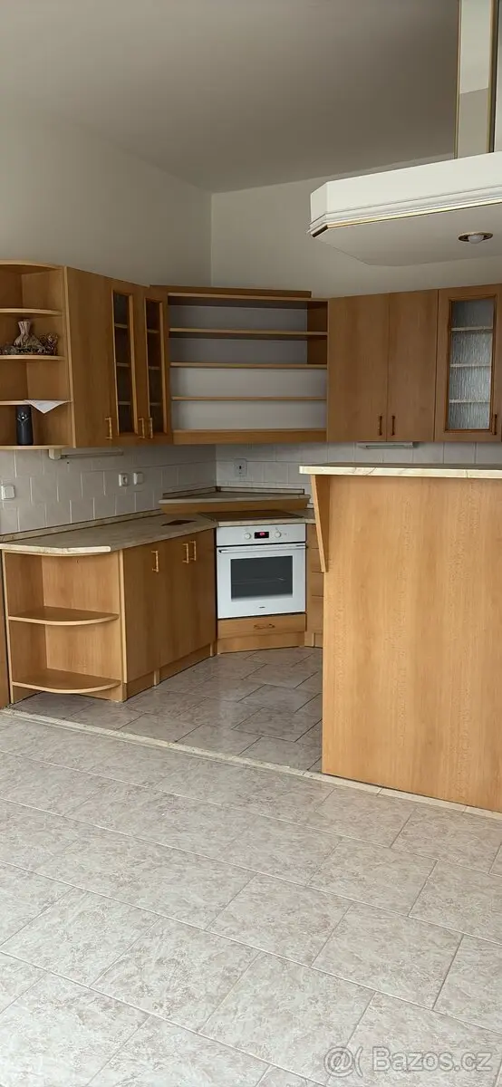Pronájem bytu 100 m², Trutnov · 542 33
