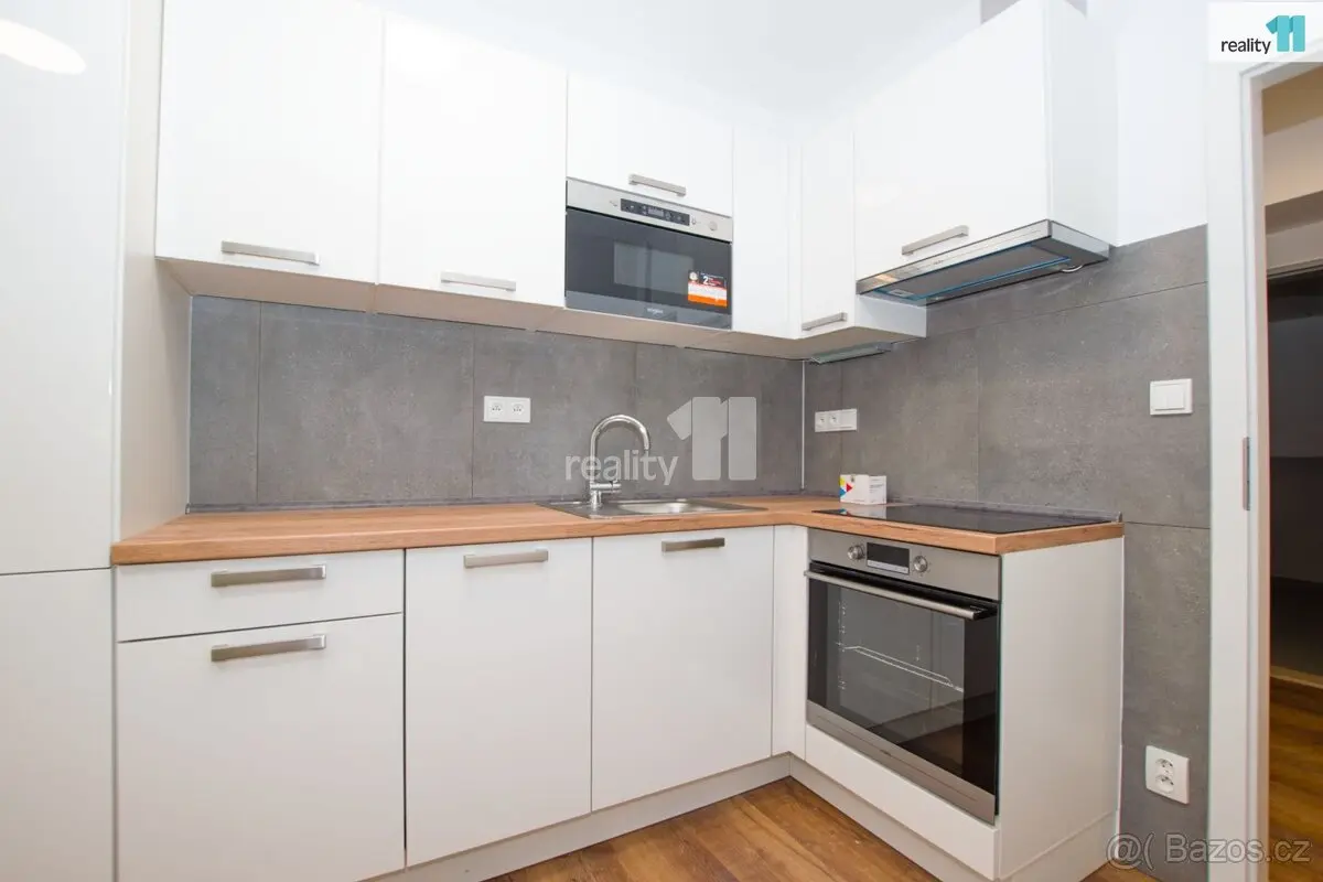 Pronájem bytu 1+kk 25 m², Růžodol I · Liberec