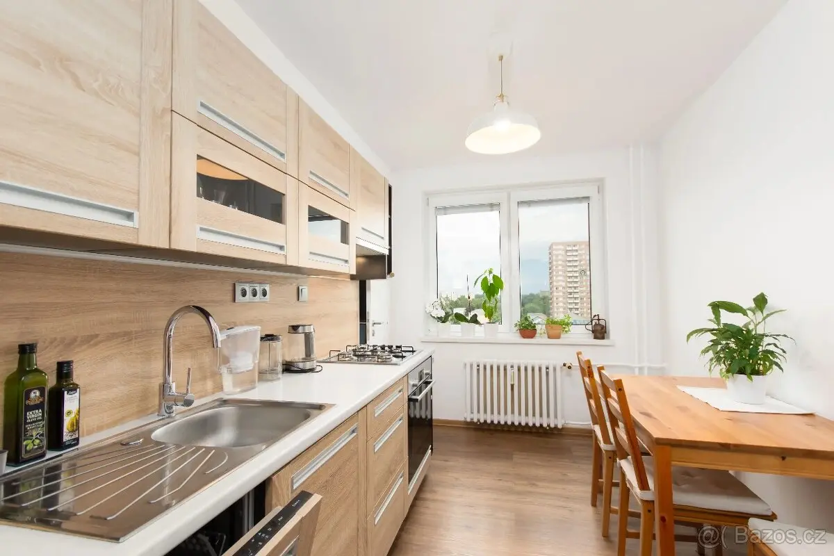 Pronájem bytu 2+1 60 m², Zábřeh nad Odrou · Ostrava