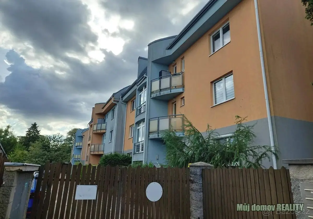 Prodej bytu 4+kk 174 m², Horní Počernice
