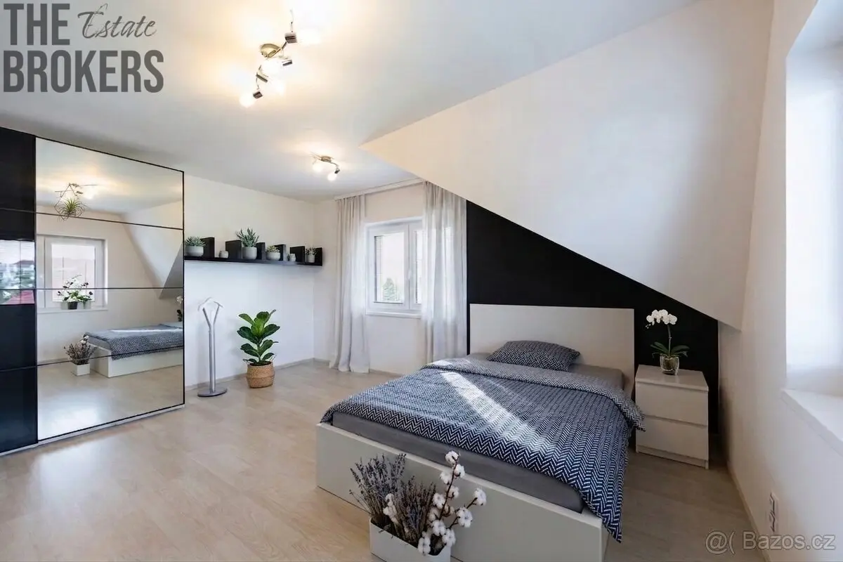 Prodej bytu 4+kk 97 m², Dejvice