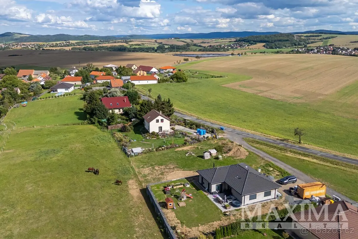Prodej pozemku 1000 m², Zavadilka · Beroun