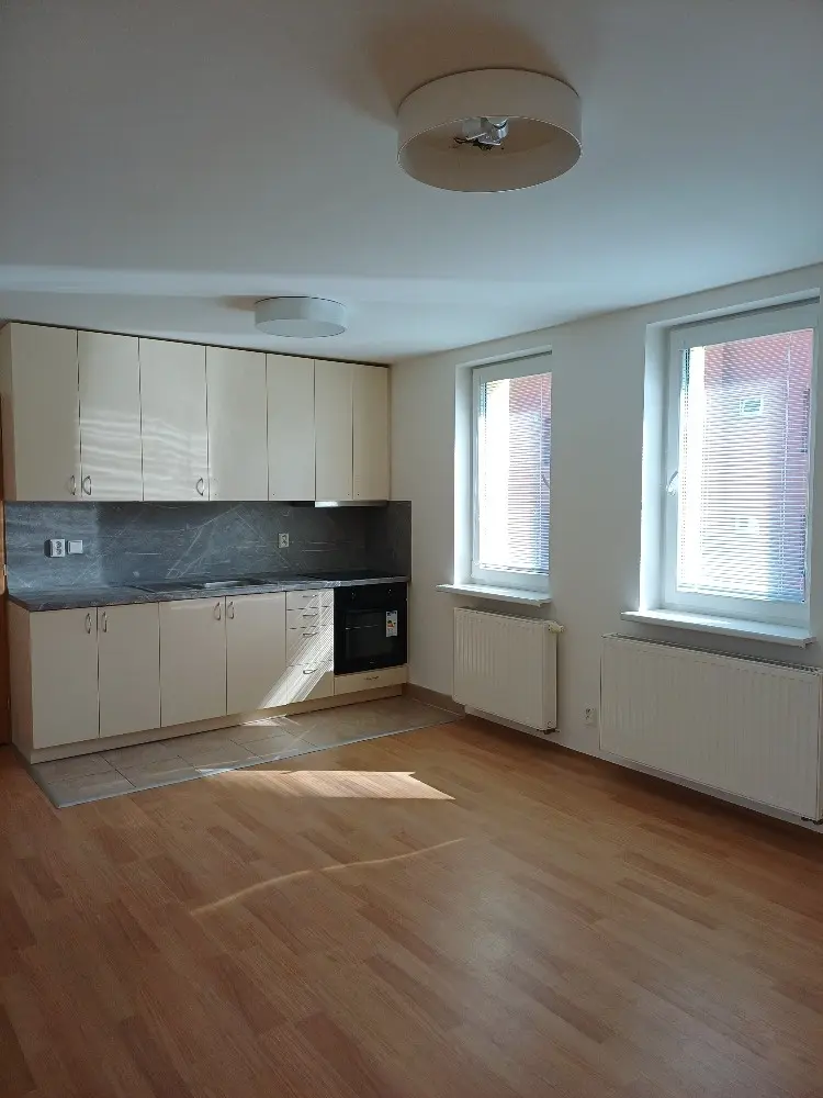 Pronájem bytu 2+kk 41 m², Místek · Frýdek-Místek