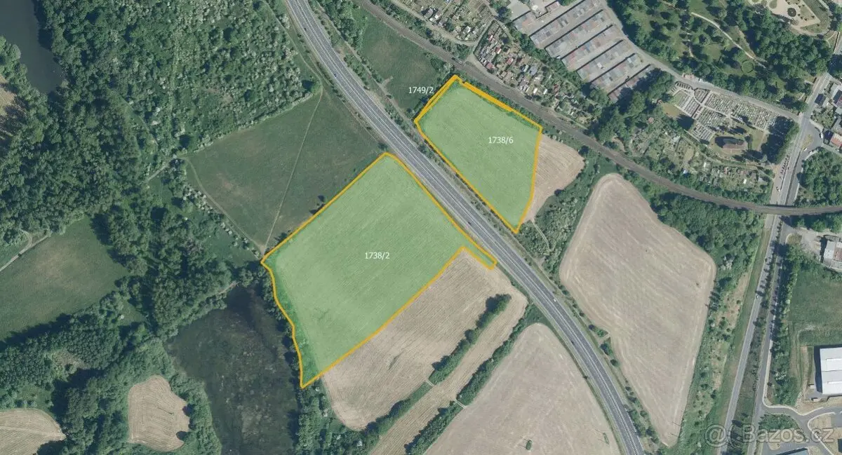 Prodej pozemku 111754 m², Karlovy Vary · 363 01